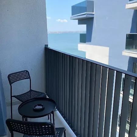 Mirage Apartment Mamaia